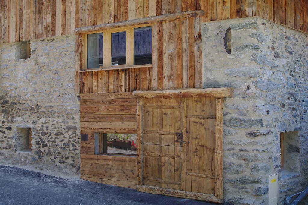 Appartement Dans Chalet De Montagne Bozel 객실 사진