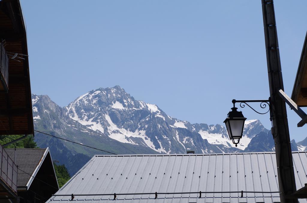 Appartement Dans Chalet De Montagne Bozel 객실 사진