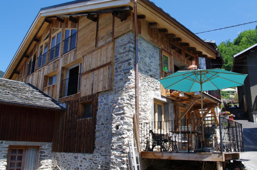 Appartement Dans Chalet De Montagne Bozel 객실 사진
